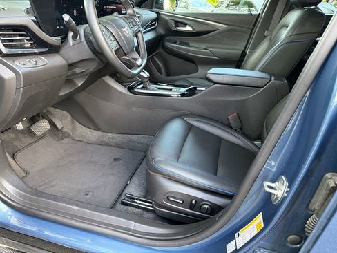 Used 2024 Buick Envista Sport Touring w/ Convenience I Package FWD image 9
