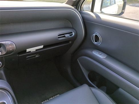 Used 2026 Hyundai Palisade Calligraphy image 16