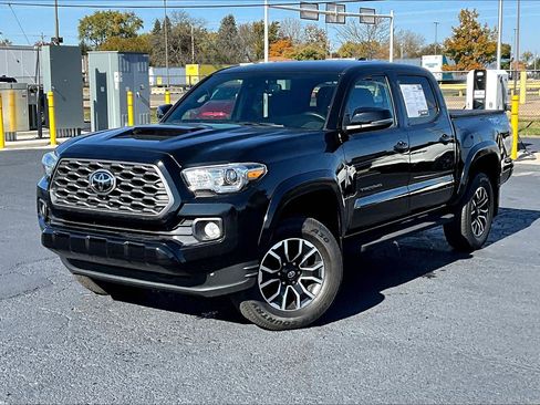 Used 2022 Toyota Tacoma TRD Sport image 7