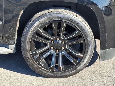 Used 2016 GMC Yukon Denali image 8