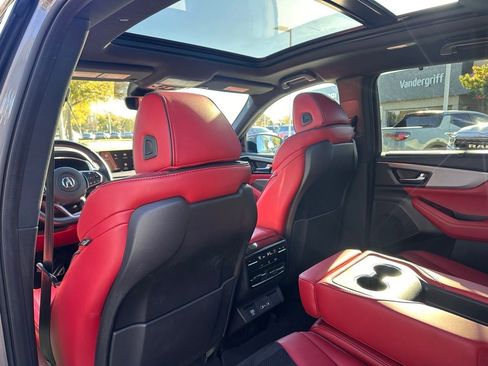 Used 2023 Acura MDX A-Spec image 25