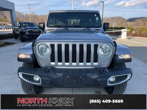 Used 2019 Jeep Wrangler Unlimited Sahara image 30