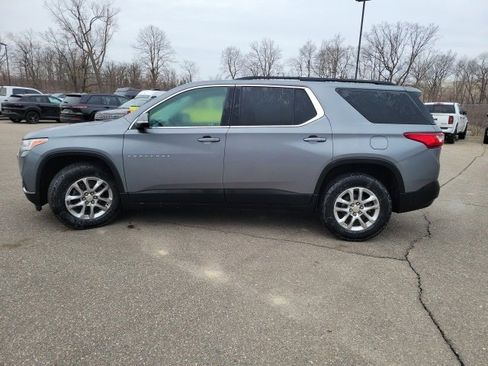 Used 2021 Chevrolet Traverse LT image 6