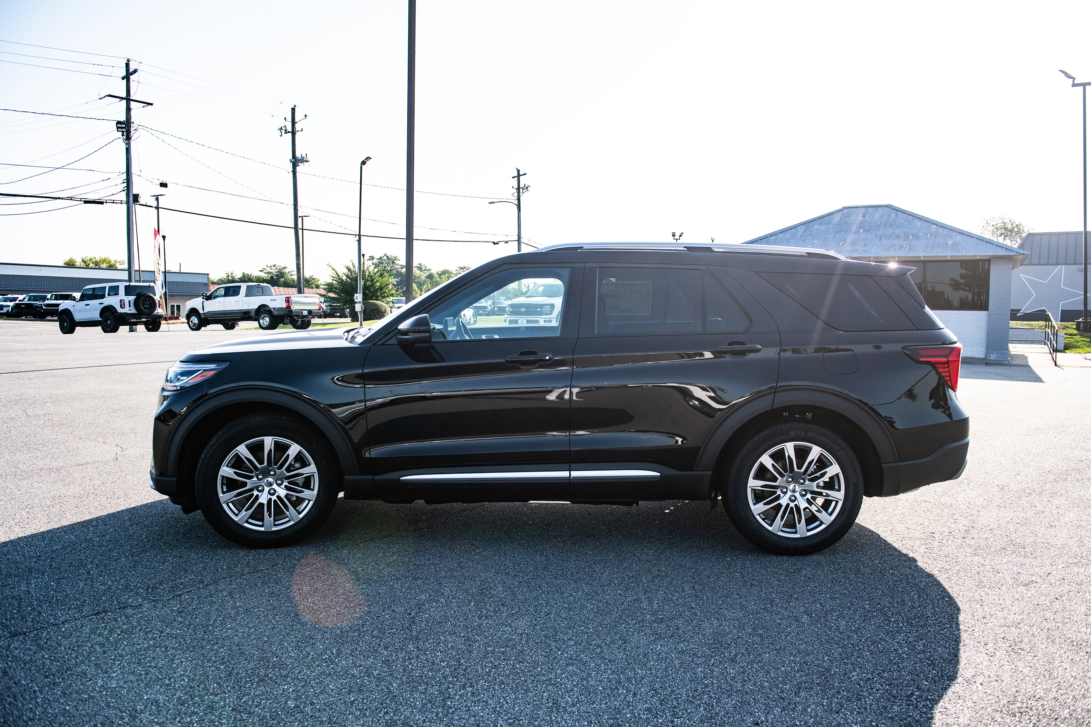 New 2026 Ford Explorer Platinum RWD image 4
