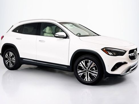 New 2025 Mercedes-Benz GLA 250 image 3