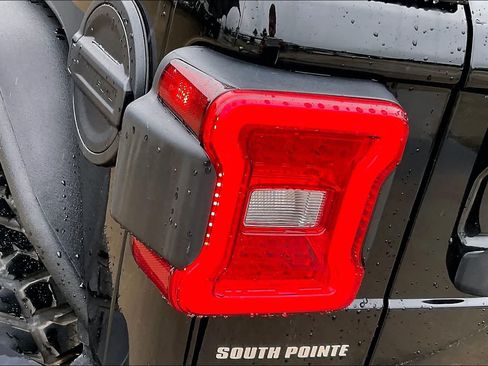 Used 2021 Jeep Wrangler Unlimited Rubicon AWD/4WD image 27