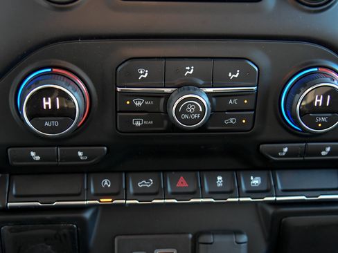 Used 2019 Chevrolet Silverado 1500 LT w/ All-Star Edition image 23