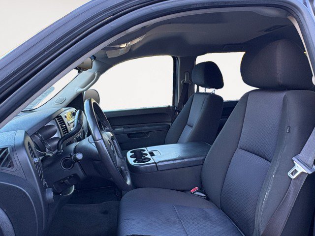 Used 2010 Chevrolet Silverado 1500 LT w/ Texas Edition RWD image 4