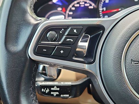 Certified 2023 Porsche Cayenne Platinum Edition AWD/4WD image 28