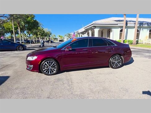 Used 2017 Lincoln MKZ Reserve image 44