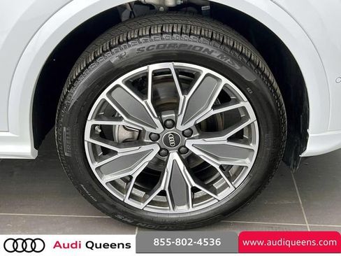 Used 2025 Audi Q5 Premium Plus w/ Premium Plus AWD/4WD image 7