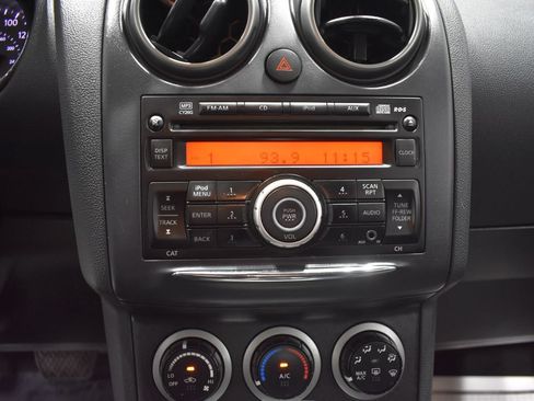 Used 2013 Nissan Rogue S FWD image 19