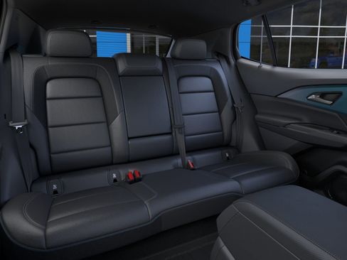 New 2026 Chevrolet Equinox EV LT w/ Convenience Package II AWD/4WD image 17