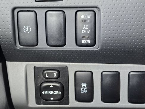 Used 2012 Toyota Tacoma PreRunner w/ TRD Sport Pkg RWD image 15