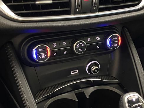 Used 2024 Alfa Romeo Stelvio Quadrifoglio w/ Active Assist Plus Package image 28