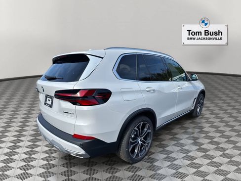 New 2026 BMW X5 sDrive40i w/ Executive Package image 3
