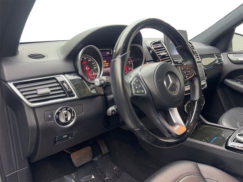 Used 2018 Mercedes-Benz GLS 450 4MATIC image 52