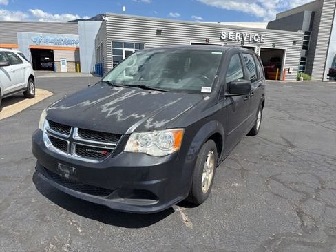 Used 2013 Dodge Grand Caravan SXT w/ Entertainment Group 1 FWD image 20
