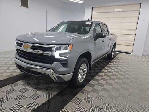 Certified 2024 Chevrolet Silverado 1500 LT AWD/4WD image 3