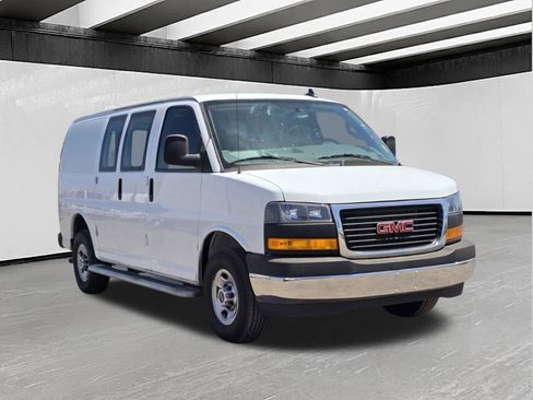 Used 2024 GMC Savana 2500 w/ Driver Convenience Package RWD image 8