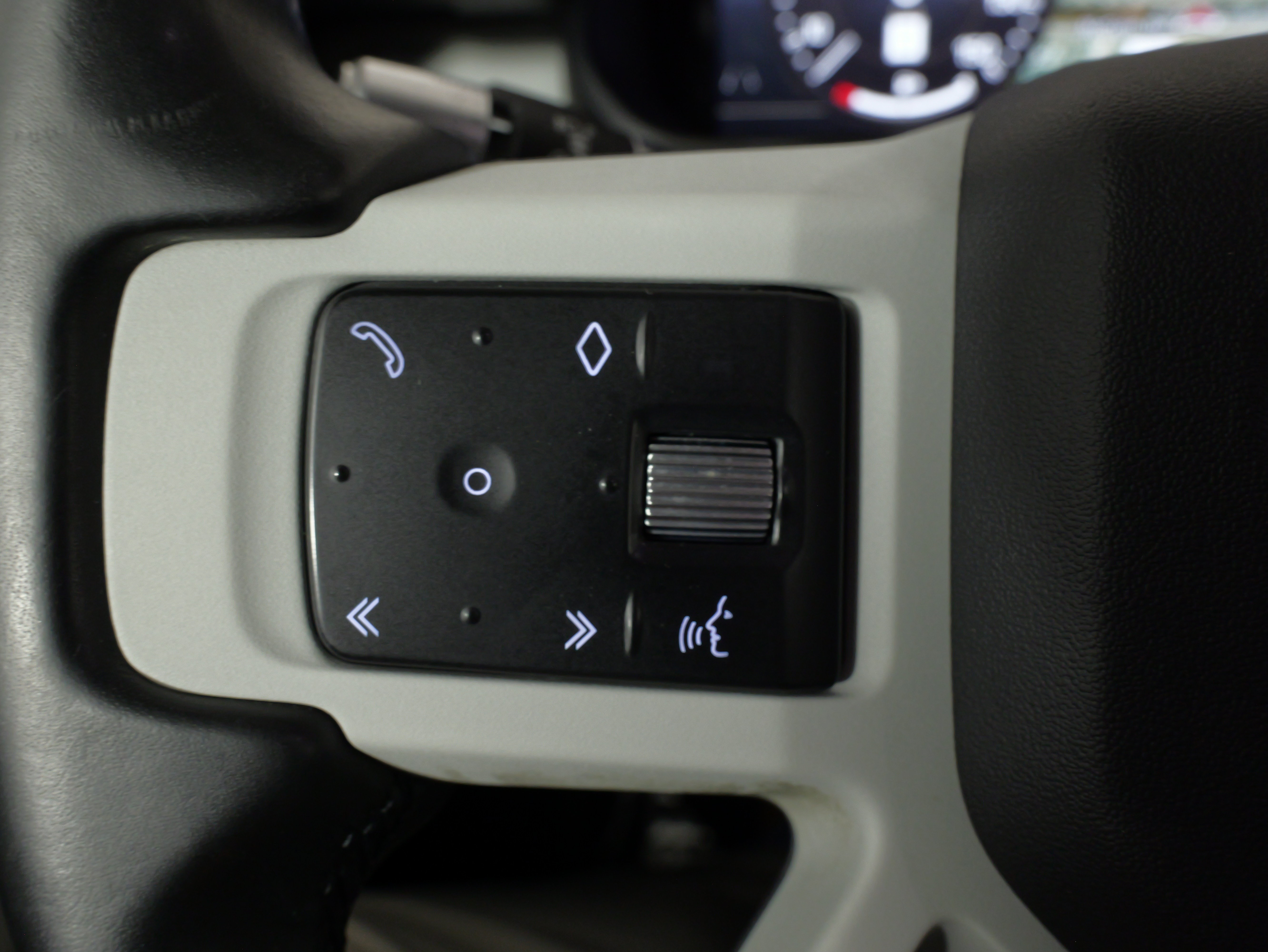 Used 2020 Land Rover Defender 110 SE AWD/4WD image 39