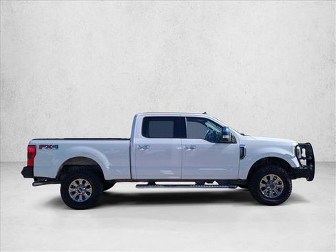 Used 2019 Ford F250 Lariat w/ Chrome Package image 4