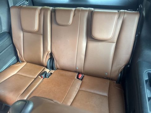 Used 2019 Subaru Ascent Touring w/ Popular Package #2A image 12