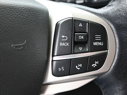 Certified 2022 Ford Explorer Limited w/ Equipment Group 301A RWD image 17