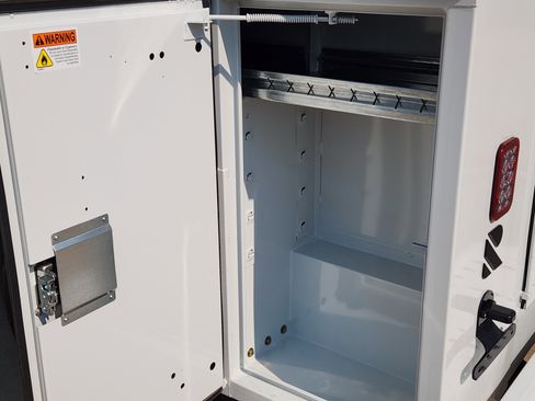 New 2025 Chevrolet Express 3500 image 16