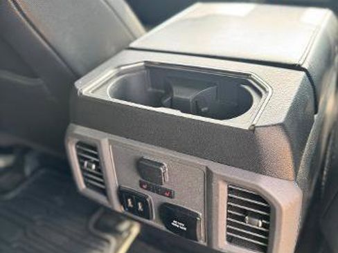 Used 2018 Ford F150 Raptor w/ Equipment Group 802A Luxury image 28