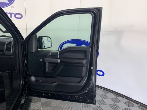 Used 2018 Ford F150 XLT w/ Equipment Group 302A Luxury RWD image 37