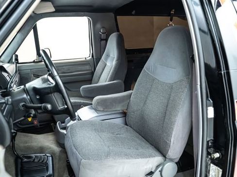 Used 1996 Ford Bronco XLT image 21