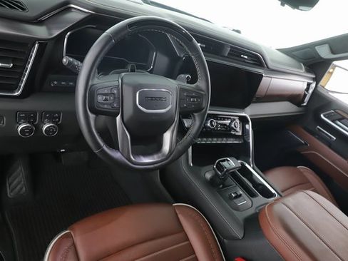 Used 2025 GMC Sierra 1500 Denali Ultimate image 18