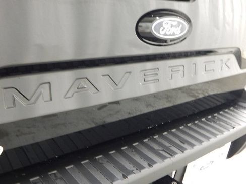 New 2025 Ford Maverick XLT w/ Equipment Group 302A AWD/4WD image 6