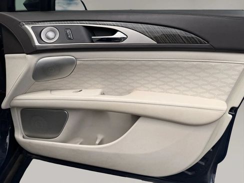 Used 2018 Lincoln MKZ Black Label w/ Technology Package FWD image 17
