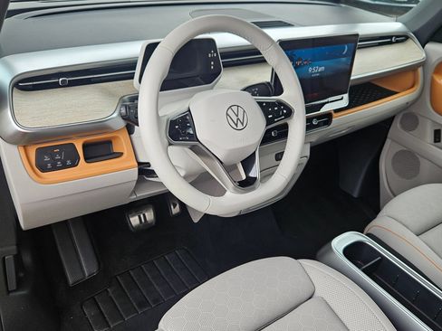 Used 2025 Volkswagen ID. Buzz Pro S Plus AWD/4WD image 11