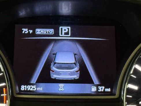 Used 2019 Nissan Pathfinder S AWD/4WD image 17