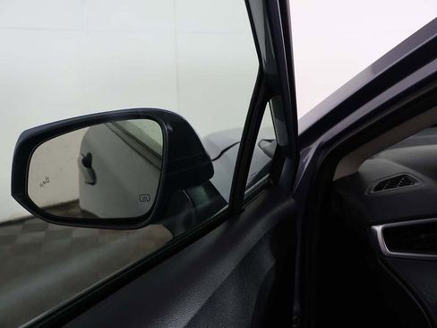 Used 2024 Toyota Corolla Cross LE image 32