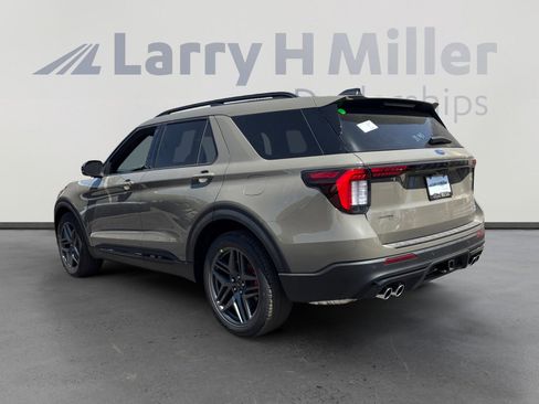 New 2026 Ford Explorer ST AWD/4WD image 3