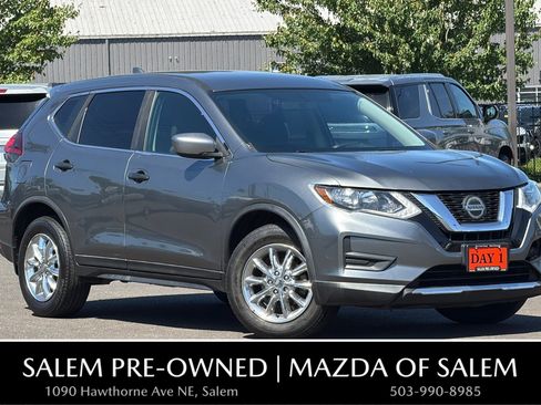 Used 2018 Nissan Rogue S FWD image 1