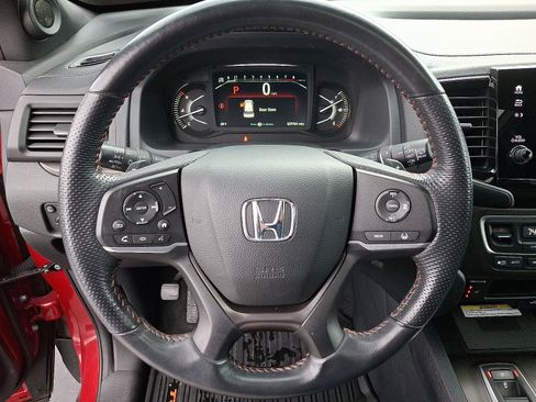 Used 2023 Honda Passport TrailSport image 19
