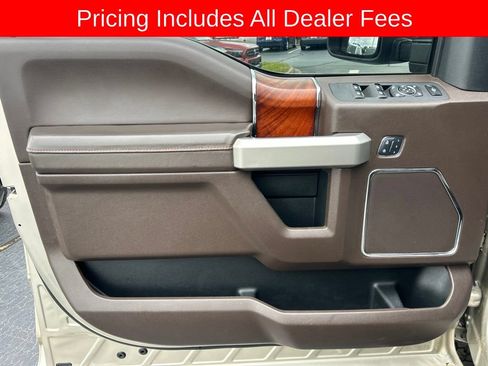 Used 2017 Ford F350 King Ranch w/ King Ranch Ultimate Package AWD/4WD image 4