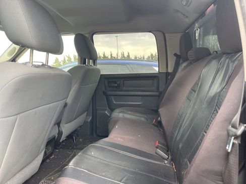 Used 2014 RAM 1500 ST w/ SXT Appearance Group image 4