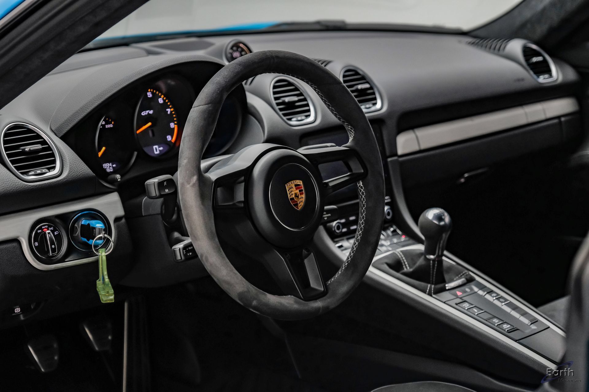 Used 2020 Porsche 718 Cayman GT4 RWD image 48