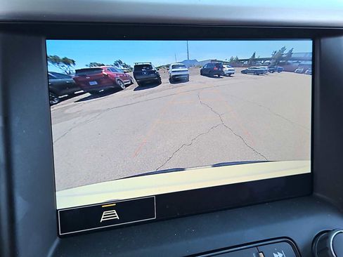 Used 2023 GMC Acadia SLT FWD image 30