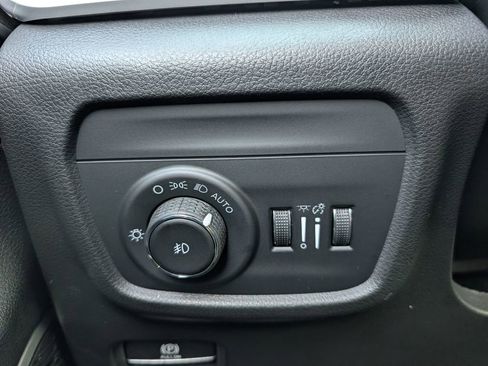 New 2026 Jeep Grand Cherokee Limited image 37