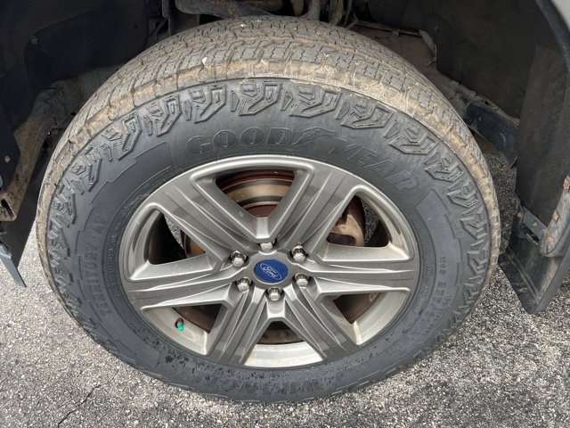 Used 2020 Ford F150 Lariat w/ Equipment Group 502A Luxury AWD/4WD image 22