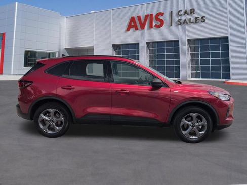 Used 2025 Ford Escape ST-Line AWD/4WD image 5