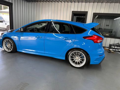 Used 2017 Ford Focus RS AWD/4WD image 18