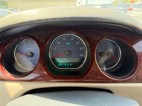 Used 2006 Buick Lucerne CXS w/ Driver Confidence Package FWD image 15